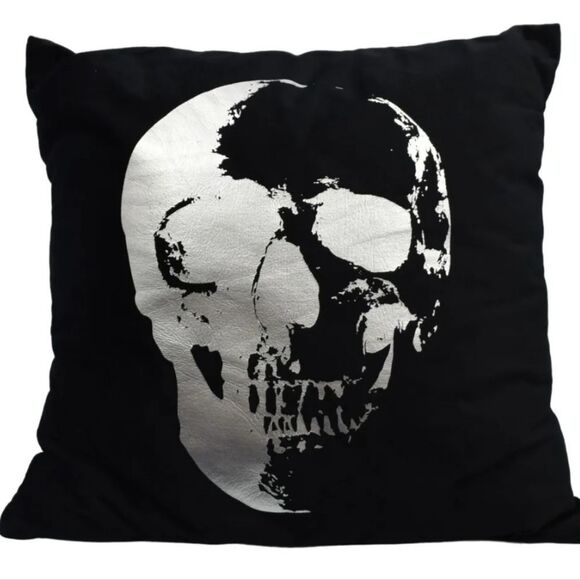 Dormify Mina Victory Sofia Metallic Skull Accent Throw Pillow Set - Picture 6 of 12